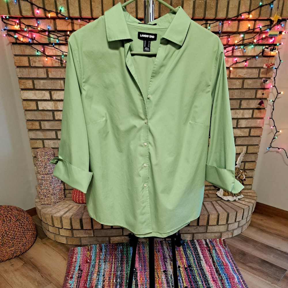 EUC Land's End 3/4 sleeve cotton button down blouse, size 14